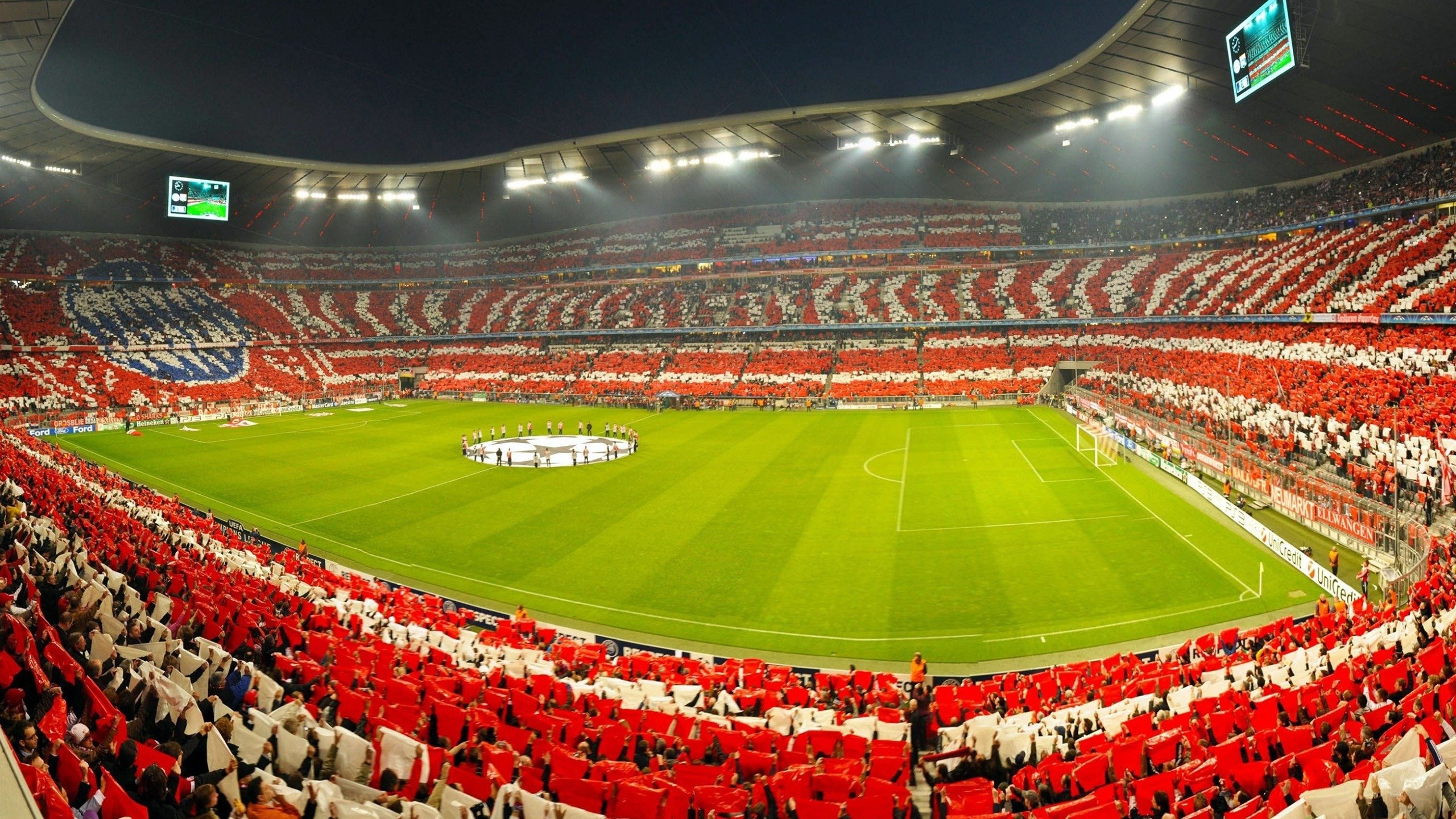 球场风采：运动员在比赛中的精彩表现，球场上的风采怎么形容句子